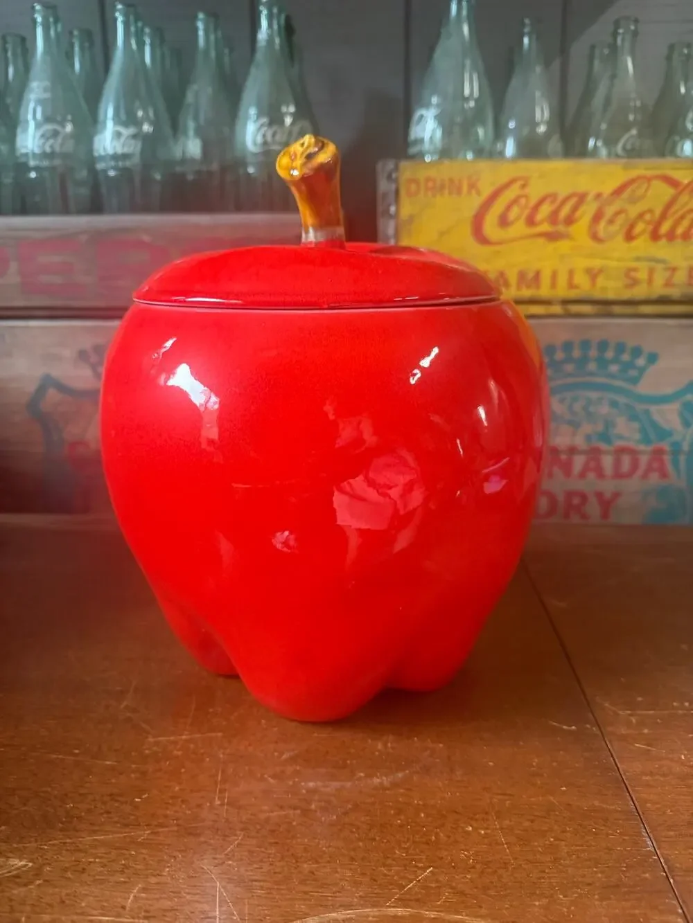 Vintage 1950's Red Apple Cookie Jar by Doranne of California J-111 MADE IN USA